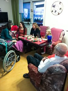 Fotoalbum Demenz WG Marzahn 59 Marzahn Advent 05